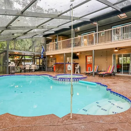 Hillsborough River Hideaway